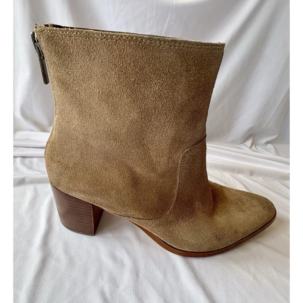 Saks Fifth Avenue Tan‎ Suede Ankle Boots Block Heel Pointed Toe Size 7M / 37